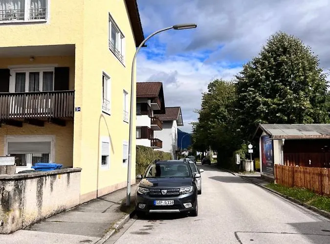 Апартаменты Alpine Retreat Гармиш-Партенкирхен